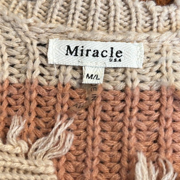 😊 Miracle Distressed Oversized Sweater - Picture 4 of 5